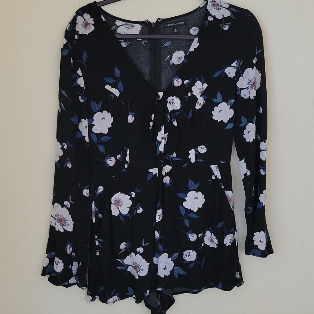 Kendall & Kylie Floral Romper, Size Medium